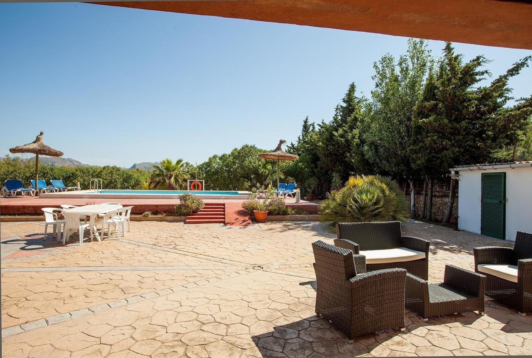 Helles Haus Fuer 6 Personen Mit Pool Und Klimaanlage 500 Meter Vom Entfernt Ferienhaus