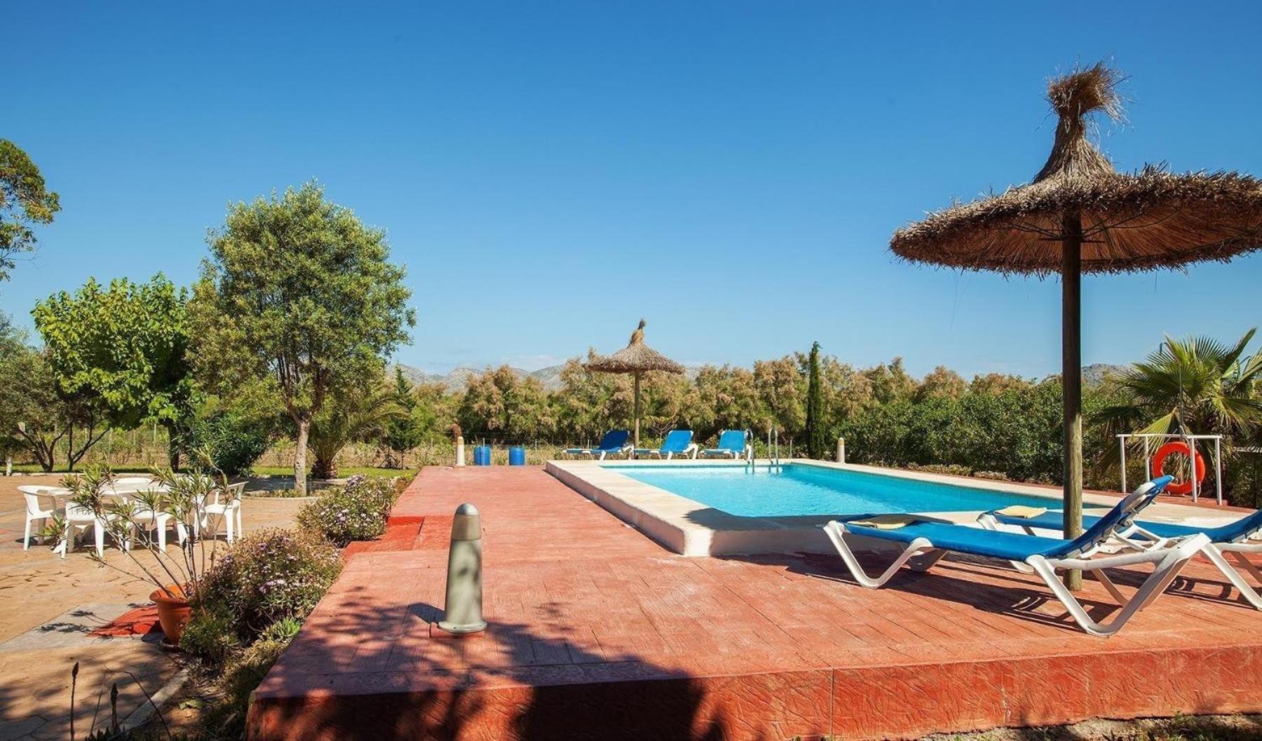 Ferienhaus Helles Haus Fuer 6 Personen Mit Pool Und Klimaanlage 500 Meter Vom Entfernt Pollença