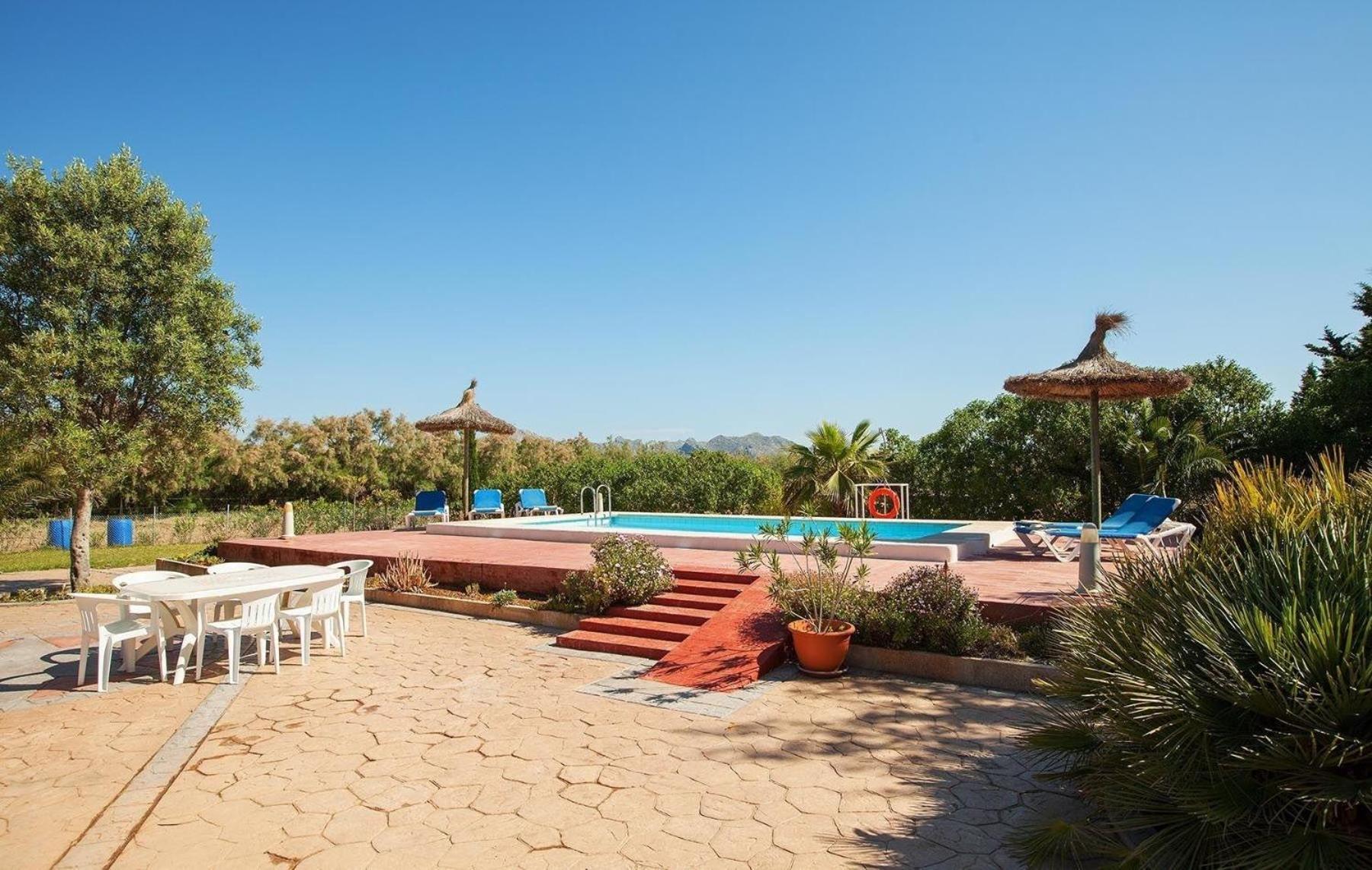 Helles Haus Fuer 6 Personen Mit Pool Und Klimaanlage 500 Meter Vom Entfernt Ferienhaus